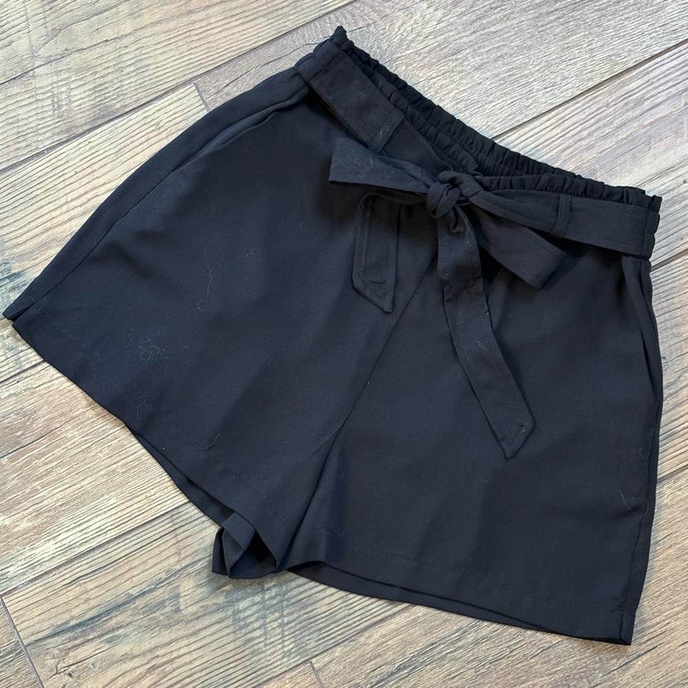 LC Lauren Conrad Black Tie-Waist Women's Shorts
